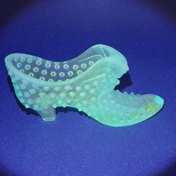 Vtg Fenton Cat Head Blue Opalescent Hobnail Glass 3995 Slipper Shoe 60s Glows - Picture 6 of 16